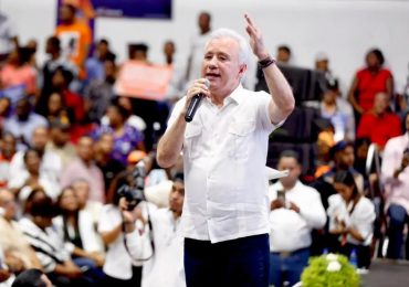 Senador Antonio Taveras reconoce aportes de la comunidad evangélica a RD
