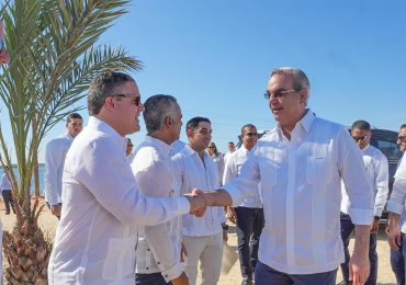 Presidente Abinader y Jean Luis Rodríguez marcan nuevo hito en la historia del turismo de cruceros con Pedernales