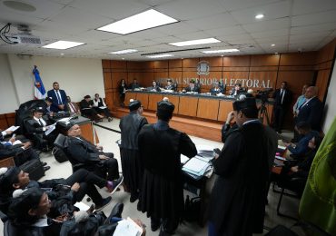 Salón de audiencias Tribunal Superior Electoral sólo tiene capacidad para 58 personas