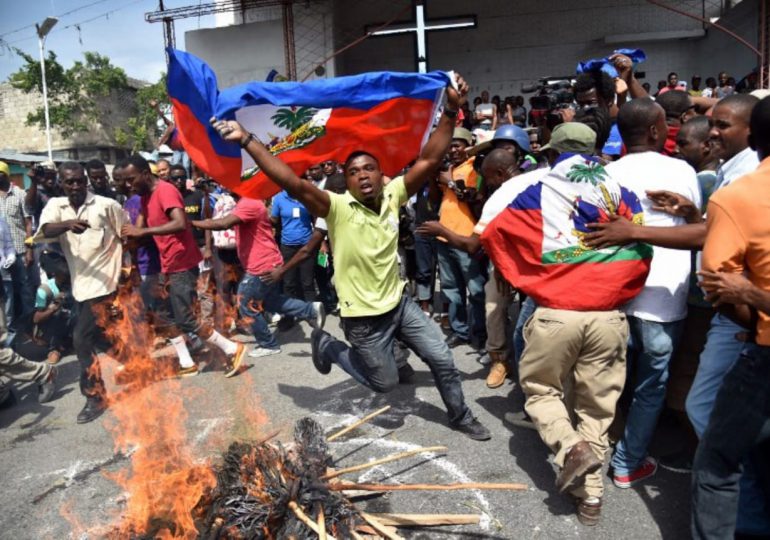 Por segundo día continúan manifestaciones en Haití