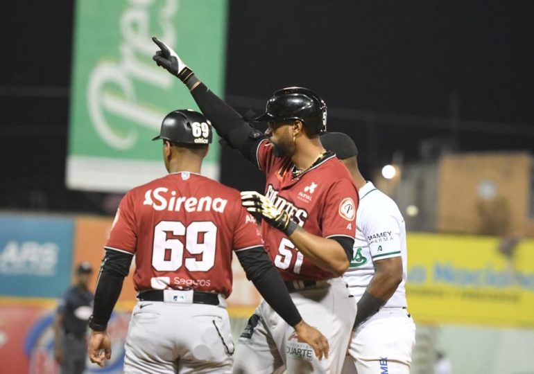 Gigantes derrotan a Estrellas y se mantienen luchando en el "Todos contra Todos"