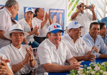 Paliza juramenta en PRM candidatos PLD y FP de Esperanza; D’Aza pronostica ganarán más del 70% de Alcaldías