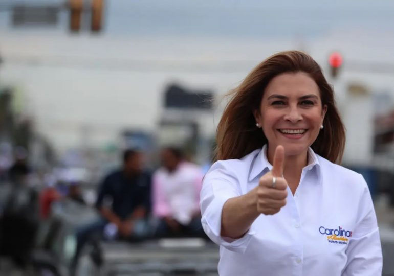 #VIDEO: Ciudadanos reciben con alegría a Carolina Mejía en masiva caravana en la circunscripción 1 