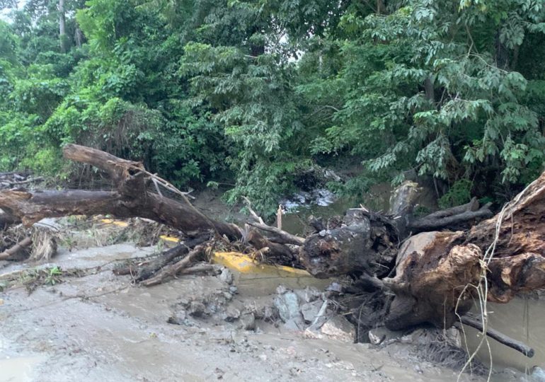 #VIDEO: Lluvias provocan desbordamiento de ríos arroyos y cañadas en diferentes municipios de Puerto Plata