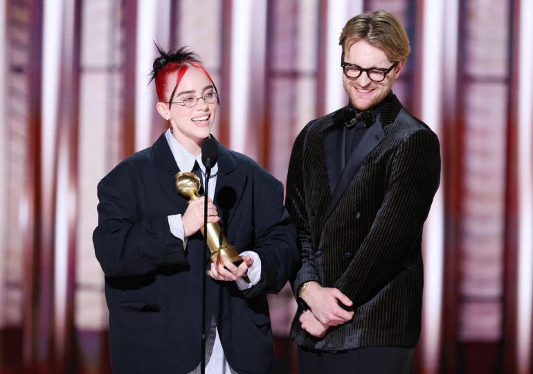 Billie Eilish y su hermano ganan el Globo de Oro a Mejor Canción por 'What Was I Made For?’, banda sonora de 'Barbie'