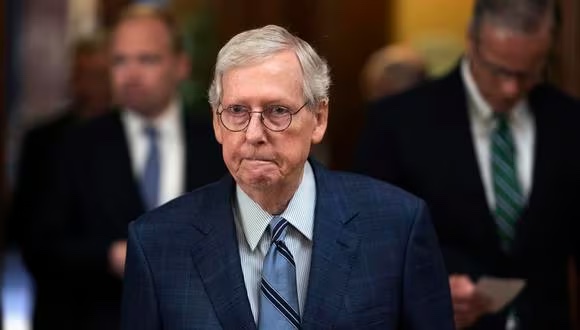 Mitch McConnell dejará cargo líder de republicanos en el Senado de EEUU