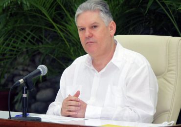 Ministro de economía de Cuba Alejandro Gil es destituido en plena crisis del combustible