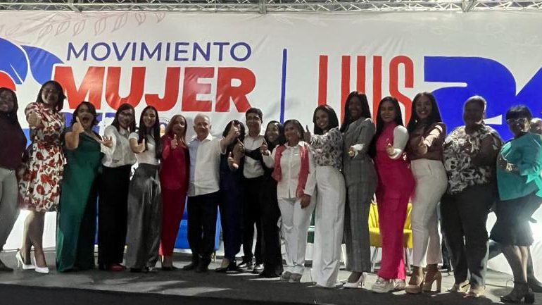 Movimiento Mujer Red realiza primer conversatorio con regidores del PRM en Santo Domingo Este