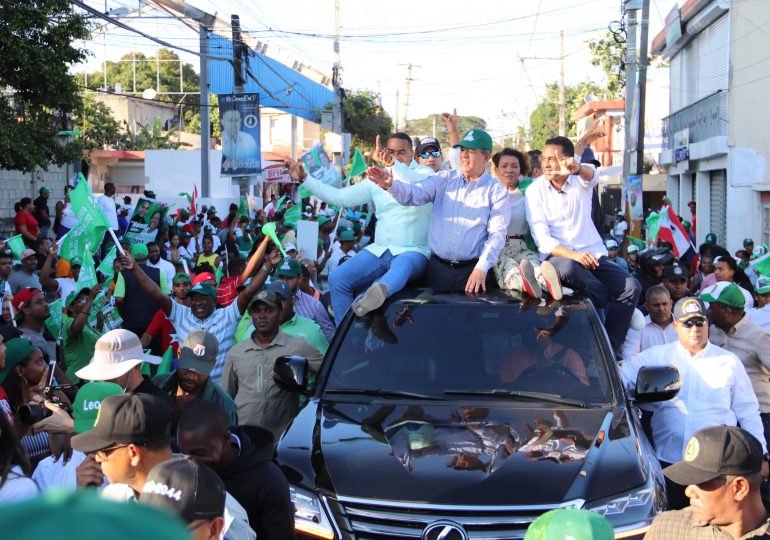 Leonel y candidatos de la FP y aliados consistan gran apoyo en distritos y municipios de provincia San Cristóbal