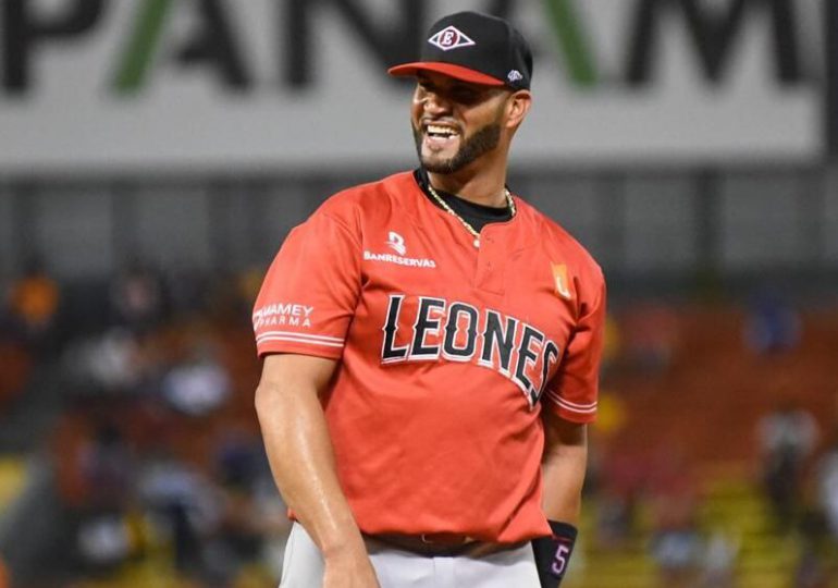 ¡Es oficial! Albert Pujols, nominado dirigente de Leones del Escogido