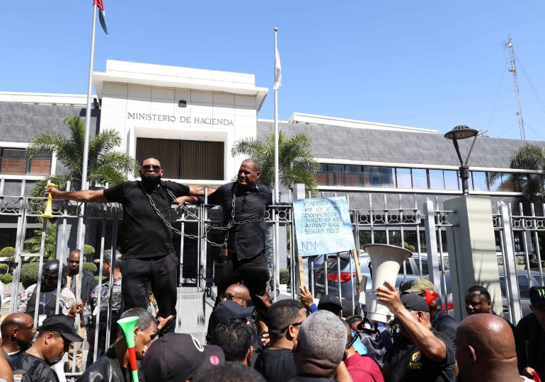 Gobierno lamenta sectores políticos estén detrás de manifestaciones de los pensionados de la Policía Nacional