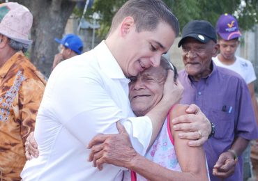Víctor Fadul reafirma compromiso de trabajar por el bienestar de Santiago