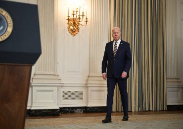 Biden acusa a Trump de convertir la crisis migratoria "en un arma"