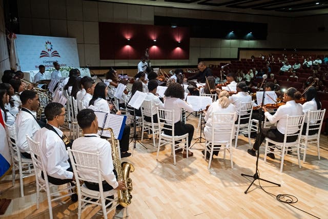 Orquesta Joven Filarmónica de Fe y Alegría Dominicana realizará primer concierto sinfónico