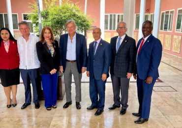 Delegación del PARLACEN visita Embajada de España en República Dominicana
