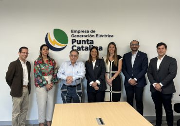 UNIBE y Punta Catalina firman colaboración estratégica por el desarrollo sostenible