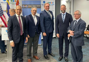 DGA y AMCHAMDR buscan socios logísticos para RD en World Trade Center Miami