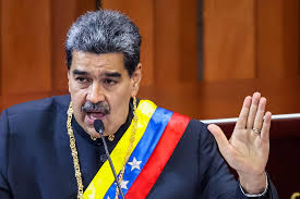 Maduro: "el pueblo en el poder" va "a ganar por las buenas o por las malas"