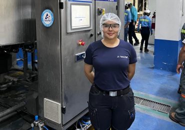 Tetra Pak Centroamérica y el Caribe resalta el rol de la mujer en la ingeniería con el nombramiento de Lina Menjura