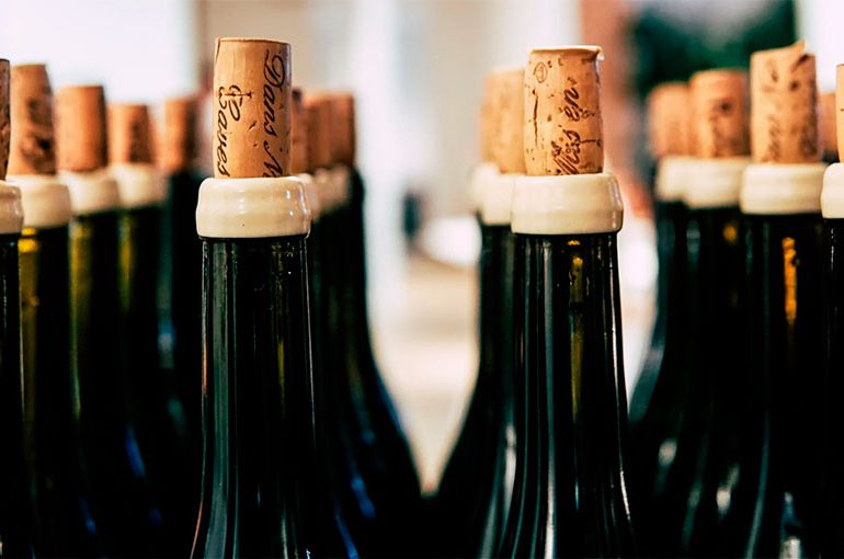 Detienen en Francia a un hombre por el robo de más de 7.000 botellas de vino