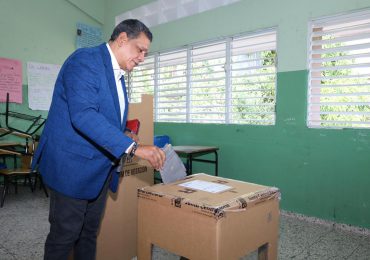 Rubén Maldonado acude a votar, dice SDN habló a favor de candidatos FP y alianza Rescate RD