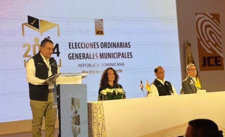 Más de 8 millones de electores están convocados para las elecciones municipales, según presidente de la JCE