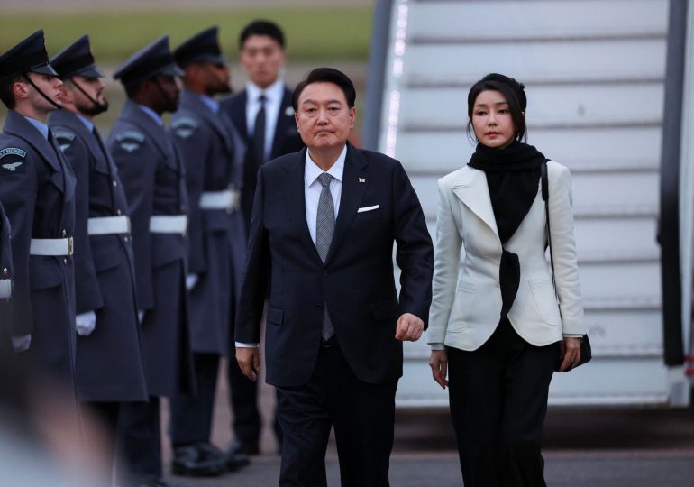 El "escándalo del bolso Dior" que amenaza al partido del presidente surcoreano