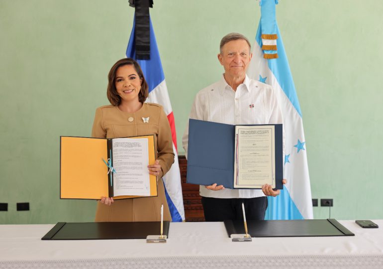 República Dominicana y Honduras firman memorando de cooperación económica