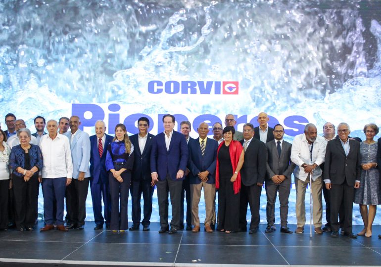 CORVI rinde homenaje a ingenieros hidráulicos y sanitarios del país con el libro “Pioneros del Agua en República Dominicana”