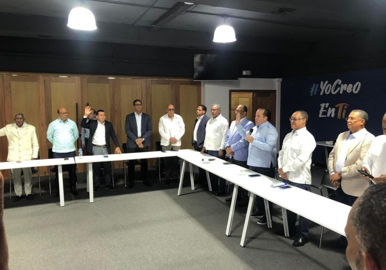 Anderson Montero y su equipo político se juramentan en el PRM