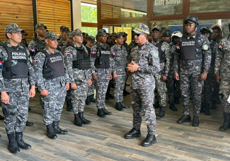 Policía detiene a cinco nacionales haitianos por agresión contra un capitán y un raso en Herrera