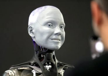 Ameca, el robot capaz de imitar voces de famosos: desde Morgan Freeman a Bob Esponja