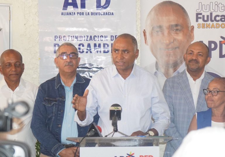 APD anuncia respaldo a Julito Fulcar, un senador por la Profundización del Cambio en Bani