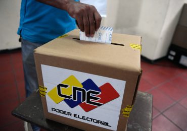 Venezuela fija presidenciales para el 28 de julio, natalicio de Chávez