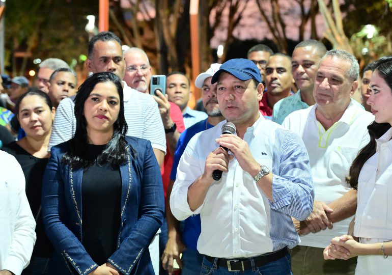 Abel Martínez entrega a Santiago el Parque Metropolitano en Los Jardines