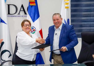 IDAC y ONAMET suscriben acuerdo para fortalecer servicios de meteorología aeronáutica a nivel nacional