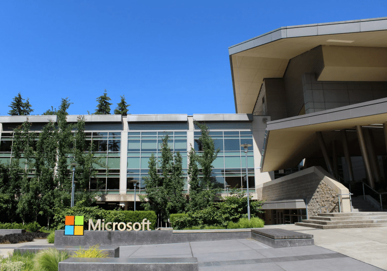 Microsoft contrata al cofundador de DeepMind para dirigir la unidad de IA