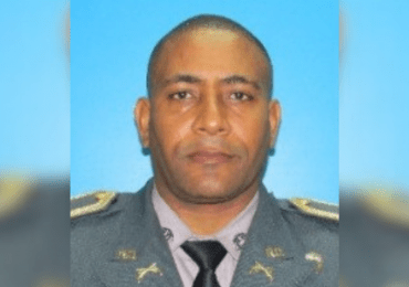 Policía informa circula imagen del general Ernesto Rodríguez García, con el nombre del coronel Roberto Nivar