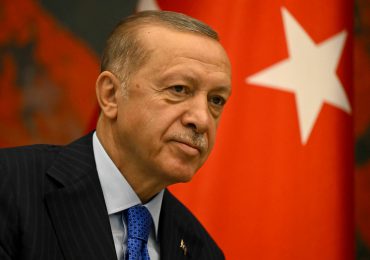 Erdogan afirma que Turquía puede acoger conversaciones de paz entre Rusia y Ucrania