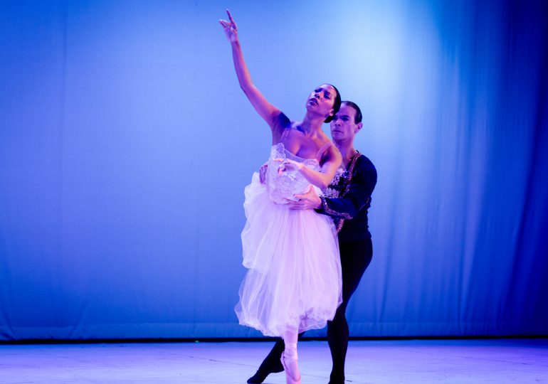 El Ballet Nacional Dominicano conmemora Mes de la Mujer con el espectáculo "Ellas en Galería 360"