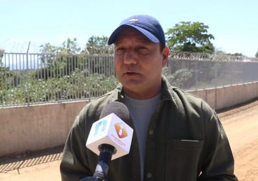 Abel Martínez critica vulnerabilidad de la frontera durante recorrido en Dajabón