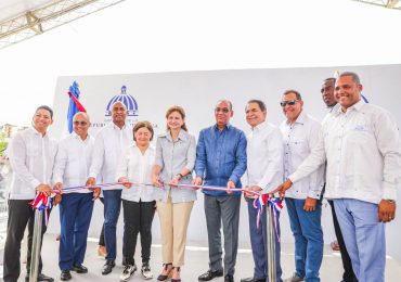 Gobierno entrega obras en Baní, San Cristóbal y Haina construidas por el MOPC