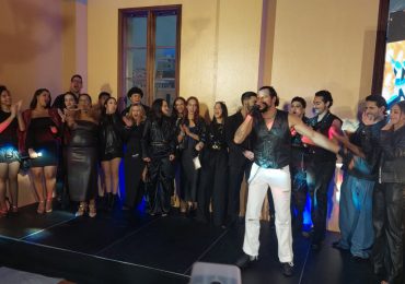 Amaury Sánchez anuncia el estreno del musical Rock of Ages