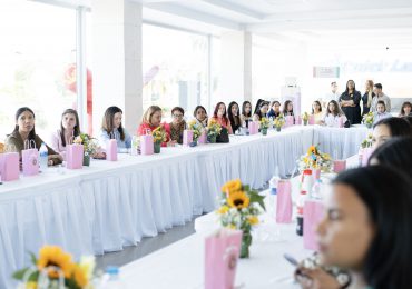 KIA Dominicana celebra el poder femenino con el taller "Mujer, Belleza y Éxito"