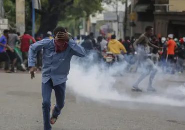 Se intensifican los tiroteos en la capital de Haití