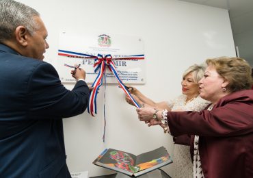 Embajadora de República Dominicana en Panamá inaugura Salón Cultural Pedro Mir en el marco del de la Independencia Nacional