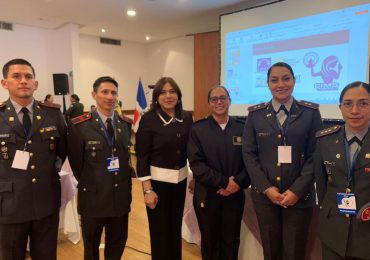 Directora del CESEDE participa en el Congreso Internacional “La Mujer en la Seguridad” en Ecuador