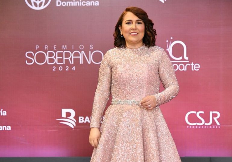 Leonel Lirio viste a Emelyn Baldera para la Alfombra Soberana