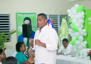 Partido Verde proclama a Bolívar Valera (El Boli) como su diputado