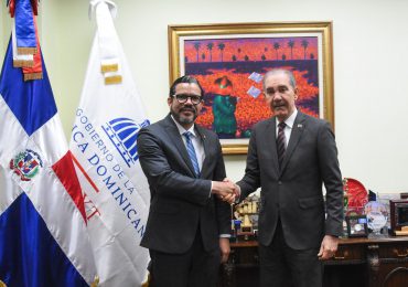 Yohan López, presidente del CARD, inicia acercamiento con el MESCYT en beneficio de los abogados del país